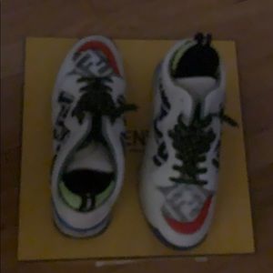 Vergle
FENDI, T-Rex sneakers